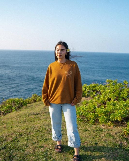 PREORDER-Lei’d Back Sweater